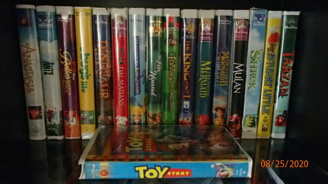 VHS tapes/bandes VHS (English Version Only) dans CD, DVD et Blu-ray  à Ville de Montréal