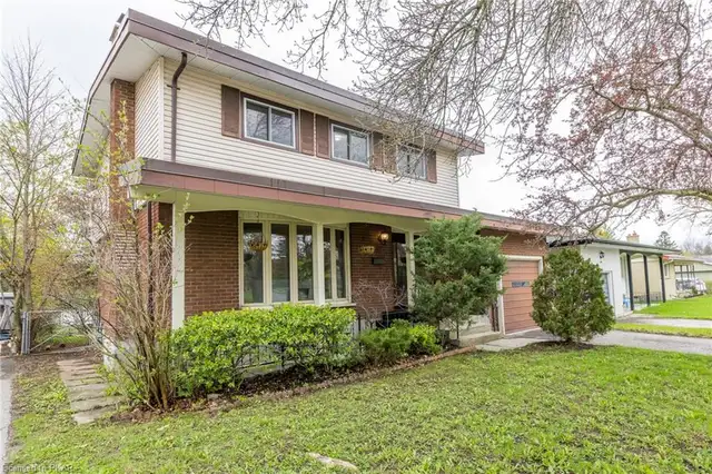 All-Inclusive 1-BR Basement – Private Laundry, A/C & Parking