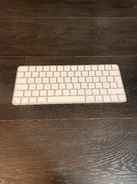 Apple Magic Keyboard - Like New!