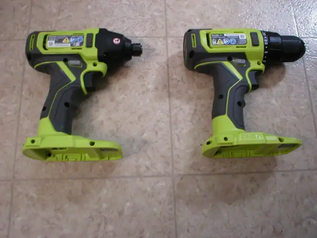 RYOBI VISSEUSE PERCEUSE DRILL LITHIUM IMPACT PERCUSSION CORDLESS in Power Tools in Longueuil / South Shore - Image 2