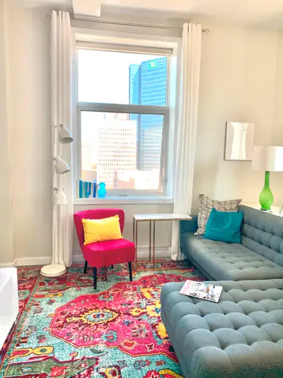 1BR apt in Downtown - free rent in June