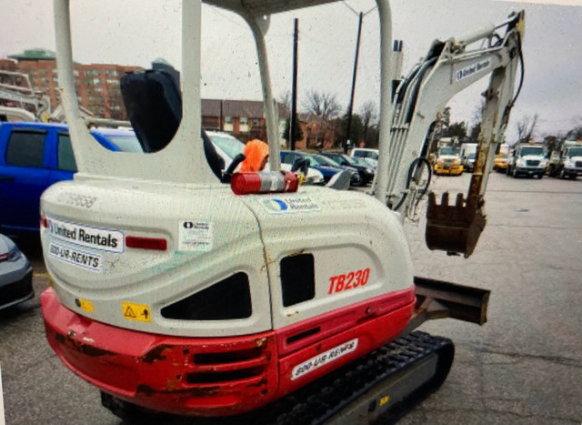 Mini excavator  in Heavy Equipment in Oshawa / Durham Region - Image 2