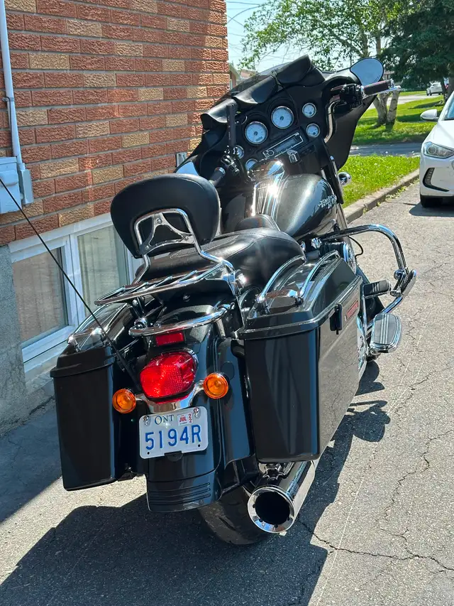 2008 H-D street glide motorcycle and Bushtec trailer For Sale in Sport Touring in Sudbury - Image 2