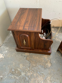 Free end Table 