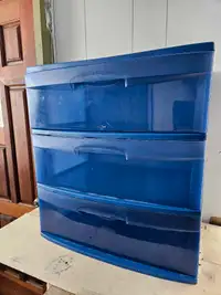2x 3 drawer storage