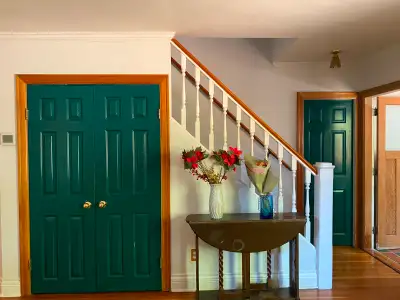 1 room near BCIT aerospace, airport