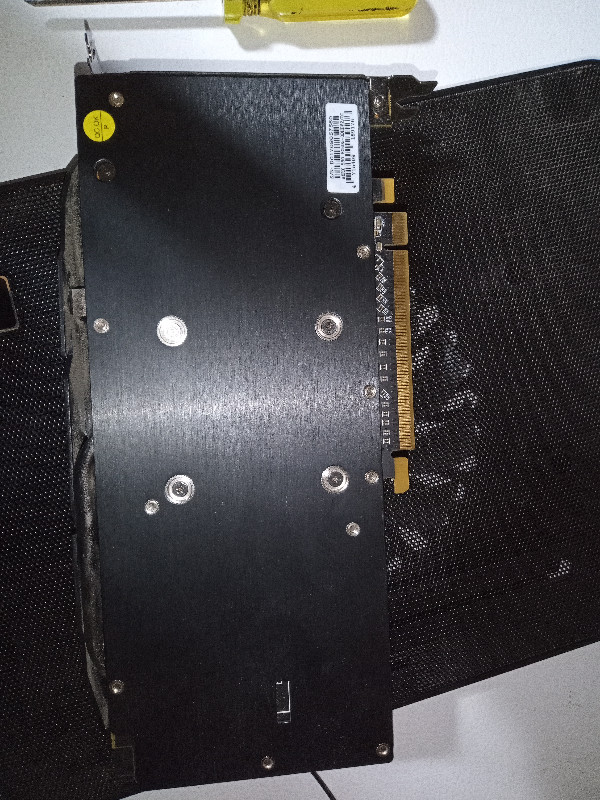 AMD Rx580 8GB in System Components in Gatineau - Image 2