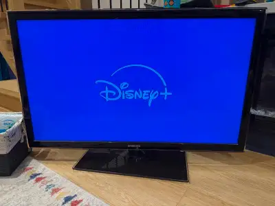 Samsung 40" TV. HDMI HD, View more