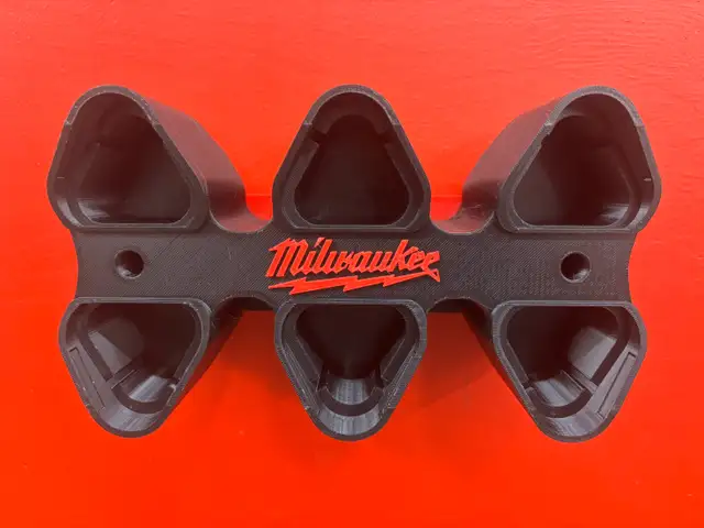 Milwaukee M12 Battery Wall Mount 4/6 Batteries Optional Packout in Power Tools in Markham / York Region - Image 4