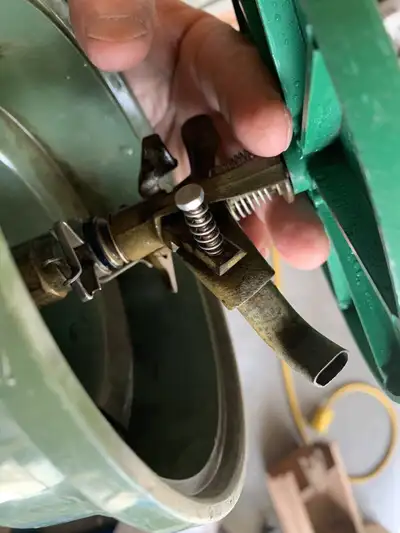 As per pics,approximately 10 1/4” high,pop up another 2”. 3/4” pipe fitting,everything works great