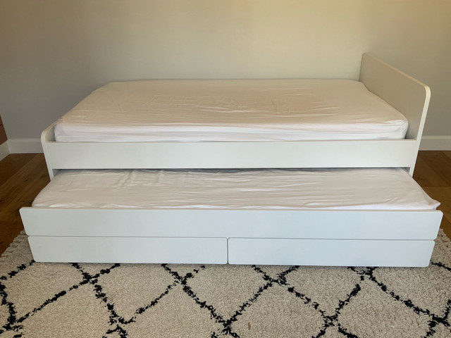 Kids Twin x2 Trundle bed with mattresses  in Beds & Mattresses in Kingston - Image 2