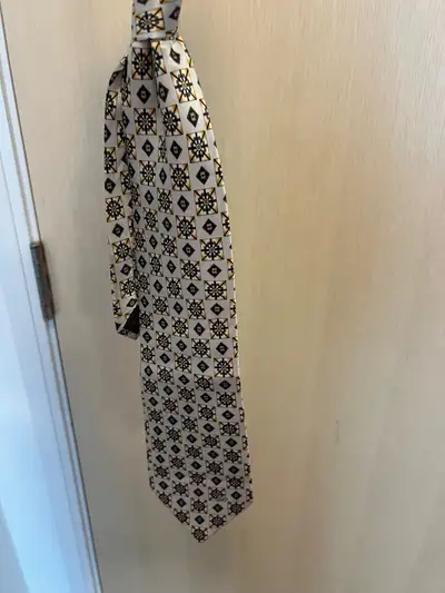 Silk tie, View more