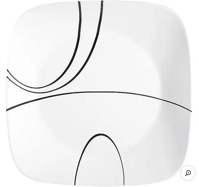 Corelle Simple Lines Dinner PlatesSet of 4 in Kitchen & Dining Wares in Mississauga / Peel Region - Image 2