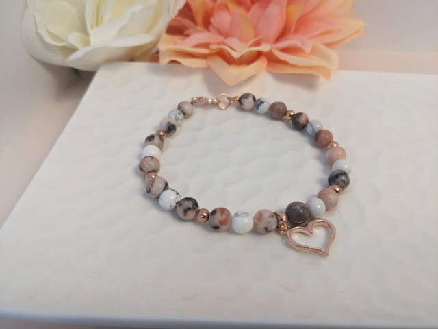 Pink Zebra Beaded Bracelet / Rose Gold Bracelet in Jewellery & Watches in Ottawa