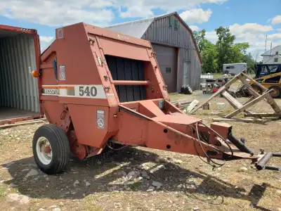 Good working condition! Ready to go out and bale. Makes nice hard core bales. Used last summer. But...