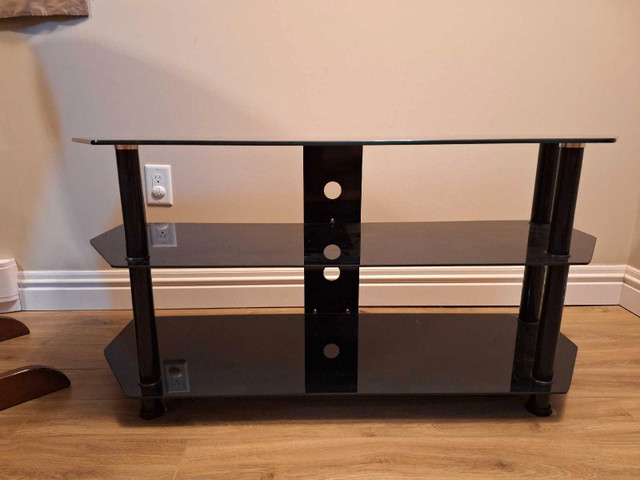 2 tier glass TV stand in TV Tables & Entertainment Units in Bedford - Image 2