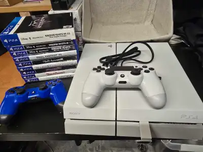PS4 - 2 Controllers - 8 Games, View more