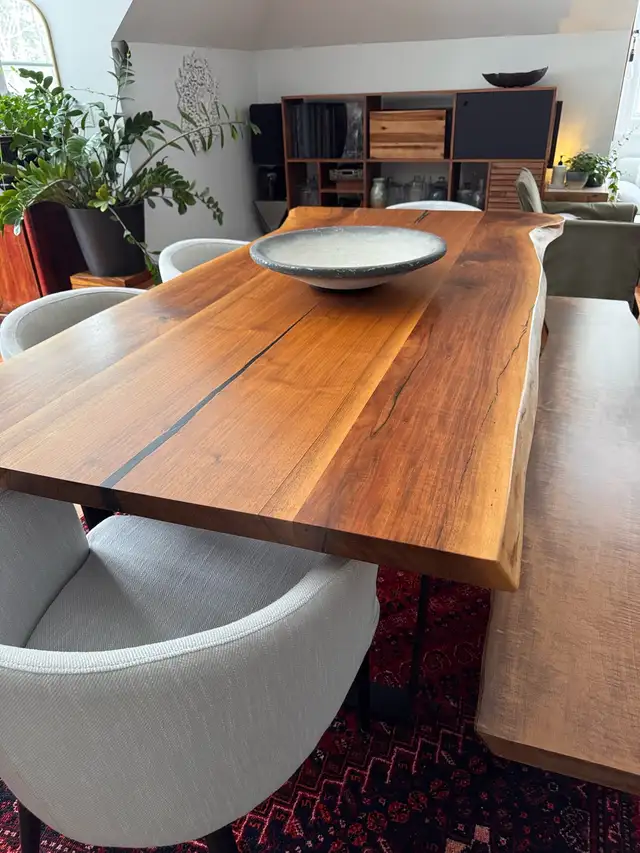 Black walnut live edge, solid wood, dining table with bench in Dining Tables & Sets in Markham / York Region - Image 6