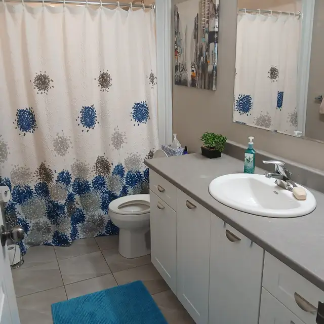 1- Bedroom / 1 Bathroom Upstairs Unit in Long Term Rentals in Pembroke - Image 5