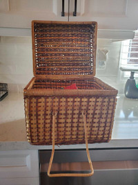NEW WICKER PICNIC BASKET COMPLETE
