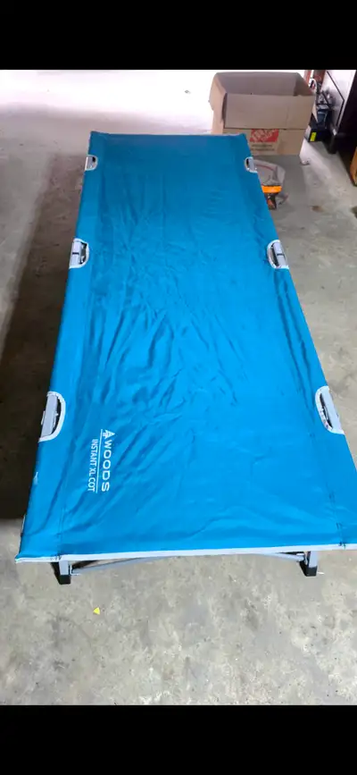 Woods InstantXL cot, View more