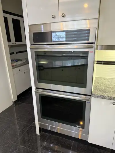 Four encastré double JennAir 30 po – Excellent, View more
