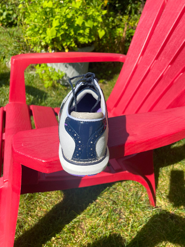 FootJoy ladies spikeless  golf shoes. Size: 8.5 $100!! dans Golf  à Ville de Montréal - Image 3