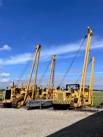 572 Pipelayers / 561 Pipelayers / Volvo PL3005 Pipelayer for Sale or Rent. All machines inspected an...