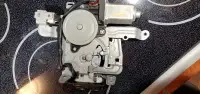 09-14 Nissan Murano rear hatch lock with power lock release