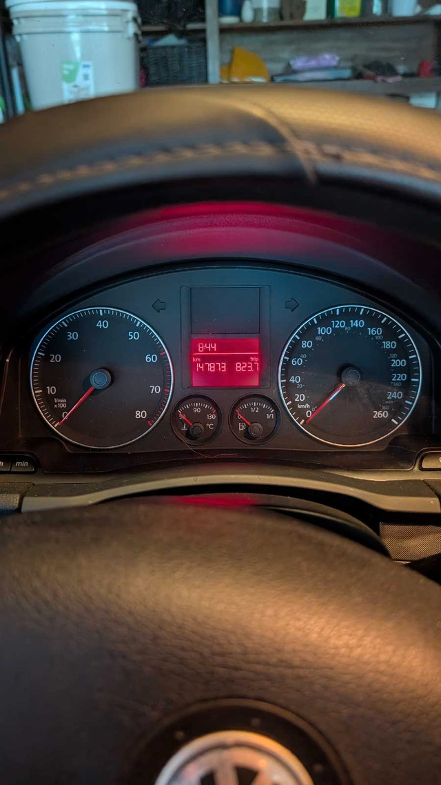 VW Rabbit – Low KM, Runs Great, $4,900 in Cars & Trucks in Leamington - Image 3