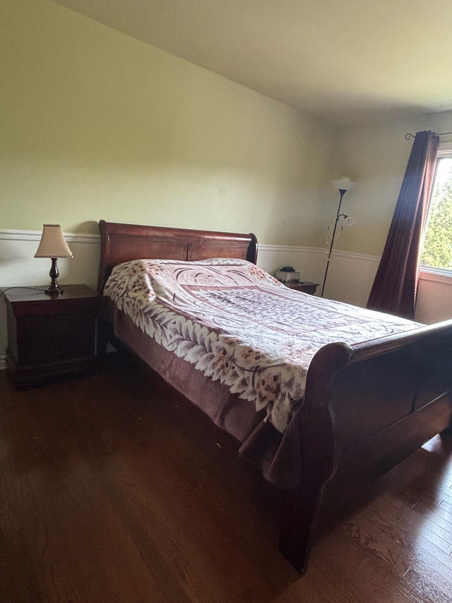 set de chambre à coucher  dans Autre  à Laval/Rive Nord