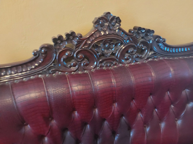GORGEOUS, ONE OF A KIND,  ANTIQUE LOVE SEAT in Couches & Futons in Summerside - Image 3