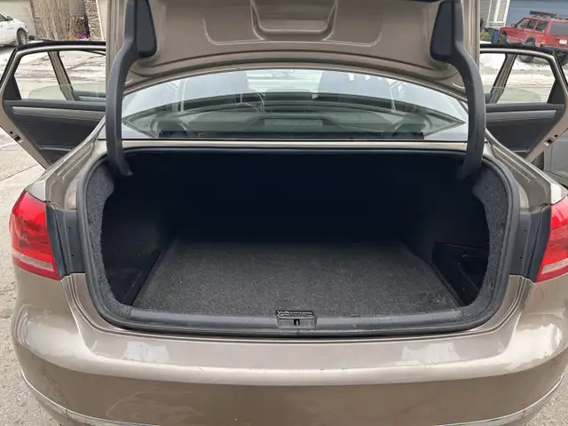 2015 VW Passat TDI 2.0L in Cars & Trucks in Calgary - Image 11