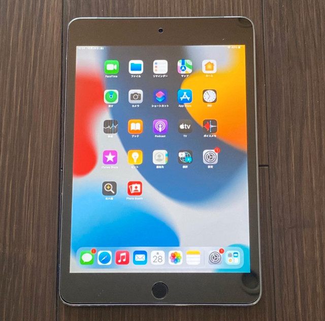 Apple IPad Mini 4(ieme génération) 16gb +Fil de Charge. dans iPad et tablettes  à Laval/Rive Nord