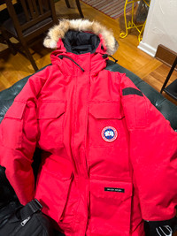 Canada Goose Expedition heritage parka size S/P. Small fusion.