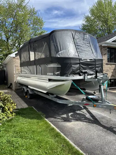 Ponton Princecraft Sportfisher 2S 2017 acheté en 2018 + trailer tamdem Remeq 2018 Toile campeur noir...