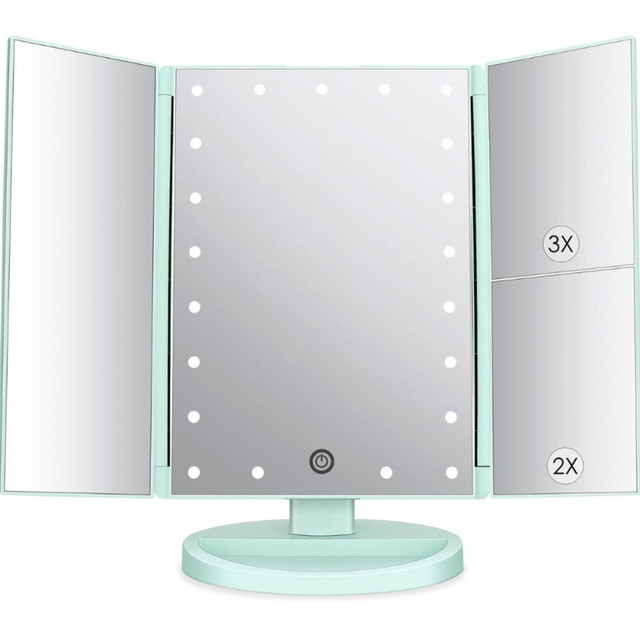 DEWEISN Tri-Fold LED Lighted Vanity Mirror with Magnification dans Articles pour la salle de bains  à Ville de Montréal