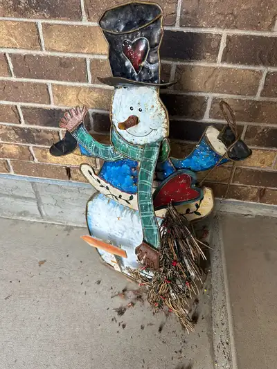 TALL METAL SNOW MAN With heavy base 28” tall 16” width East Regina Cash & pickup