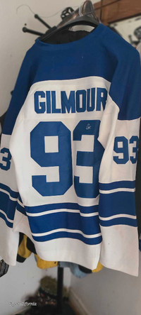 Toronto Maple Leafs  autographed Gilmour Jersey