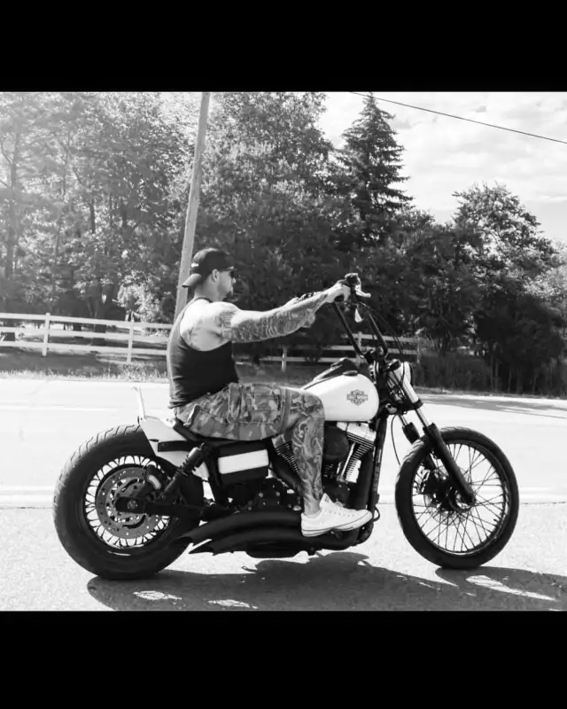 Street bob custom in Street, Cruisers & Choppers in Winnipeg - Image 4