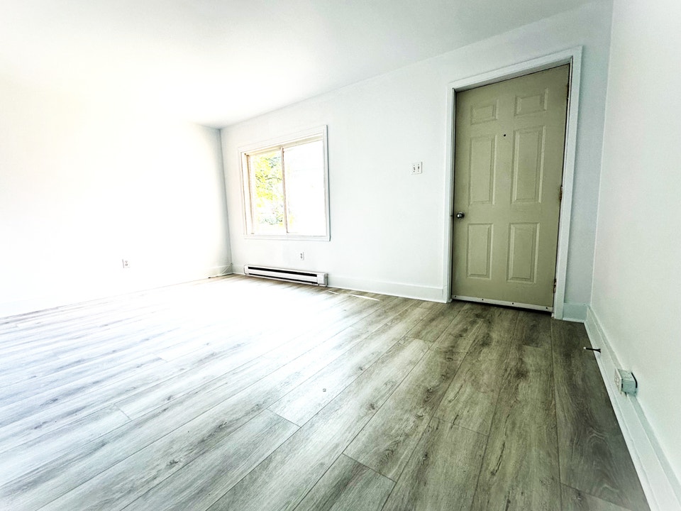 Appartement 4 1/2 à Greenfield park dans un quadruplex 4