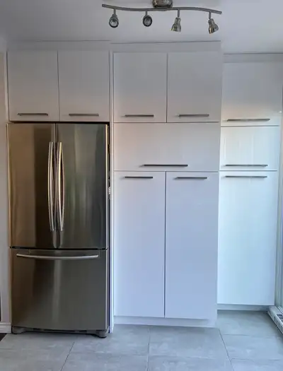 Poignée de frigo - Fridge door handle, View more