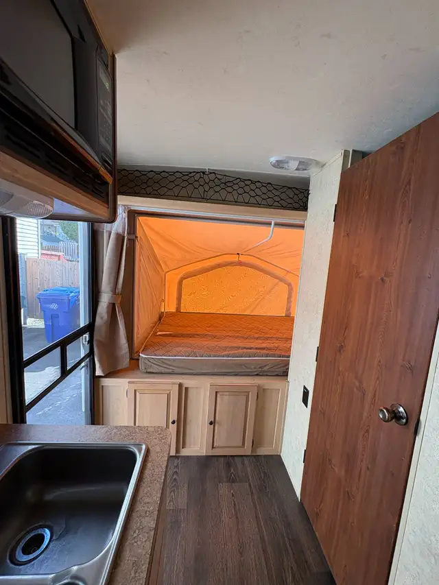 VR Hybride Shamrock Forest River 2013 – 17 pieds – Clé en main! in RVs & Motorhomes in Laval / North Shore - Image 7