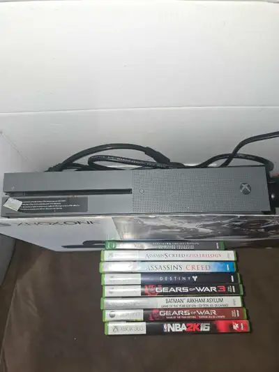 xbox one (first gen) plus games, View more