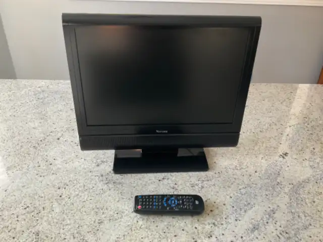 Venturer TV/DVD combo and Computer Monitor in General Electronics in Mississauga / Peel Region - Image 2