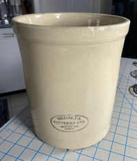 Vintage MEDALTA Potteries Crock Pot with Lid