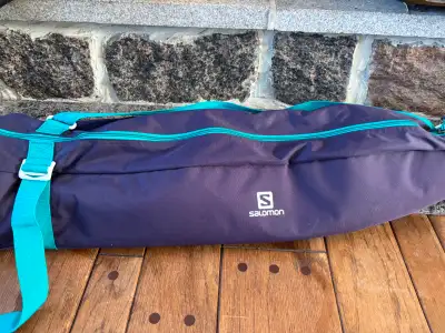 Sacs de transport pour skis alpins, bottes et bâtons et cadenas., View more