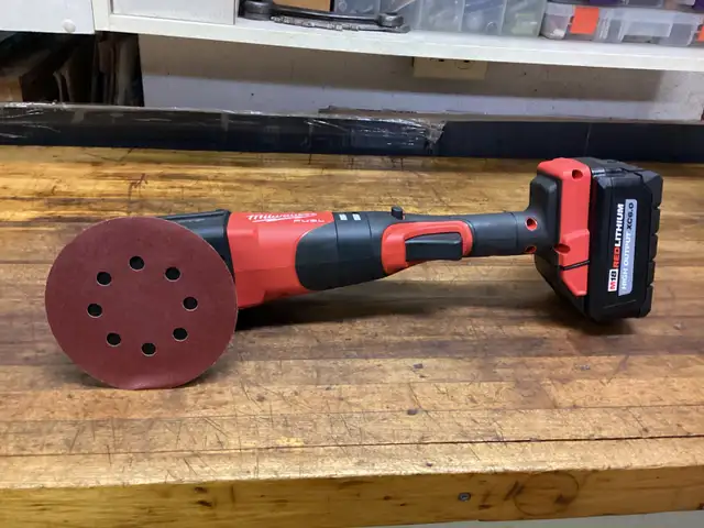 MILWAUKEE M18 FUEL BR. 15MM RANDOM ORBITAL POLISHER/6.0 AH BATT. in Power Tools in Barrie - Image 10