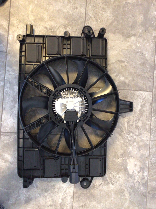 C7 Corvette cooling fan in Other Parts & Accessories in Winnipeg