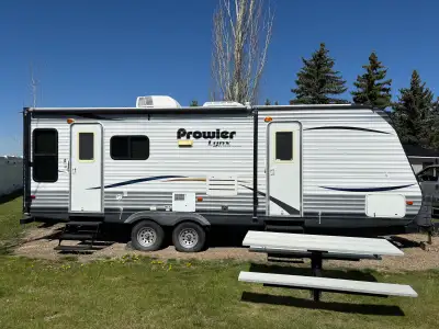 I'm selling my 2014 Prowler Lynx bumper pull trailer, a reliable and comfortable option for your out...
